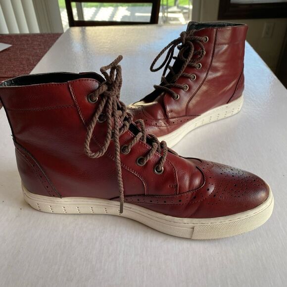 MEN’S Wingtip Lace Up Leather Boots Size 9- 9 1/2 main image 9